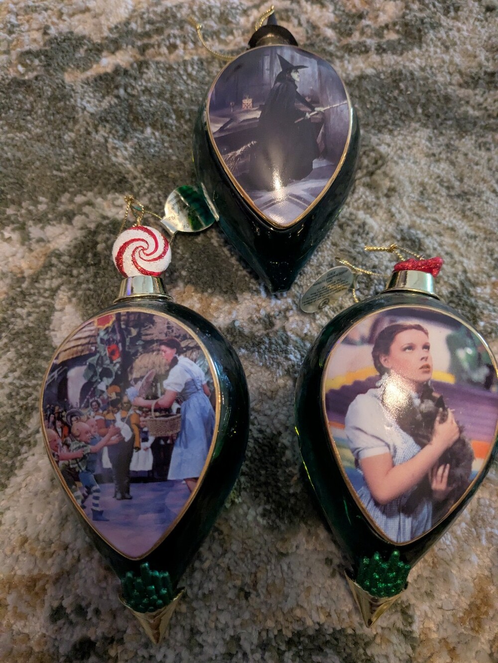 Wizard of Oz Teardrop Liquid filled Glass Holiday Ornament Set - Green